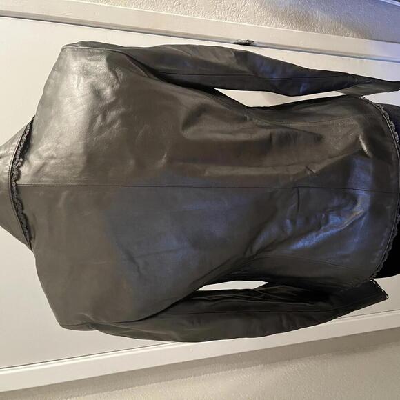 Women’s Saks Fifth Avenue Classic 100% Leather Blazer Size 4 - Picture 2 of 7